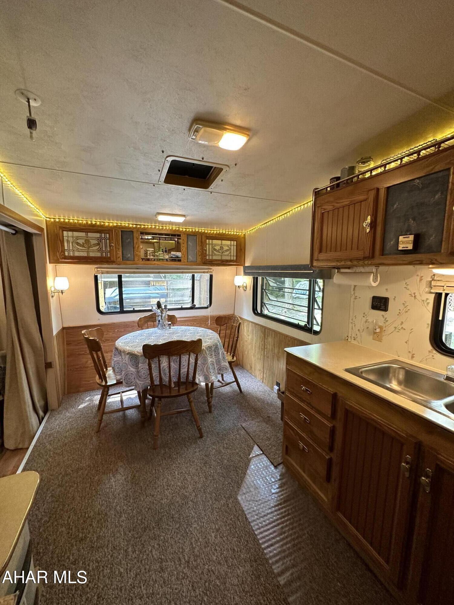 Glendale Yearound - Residential