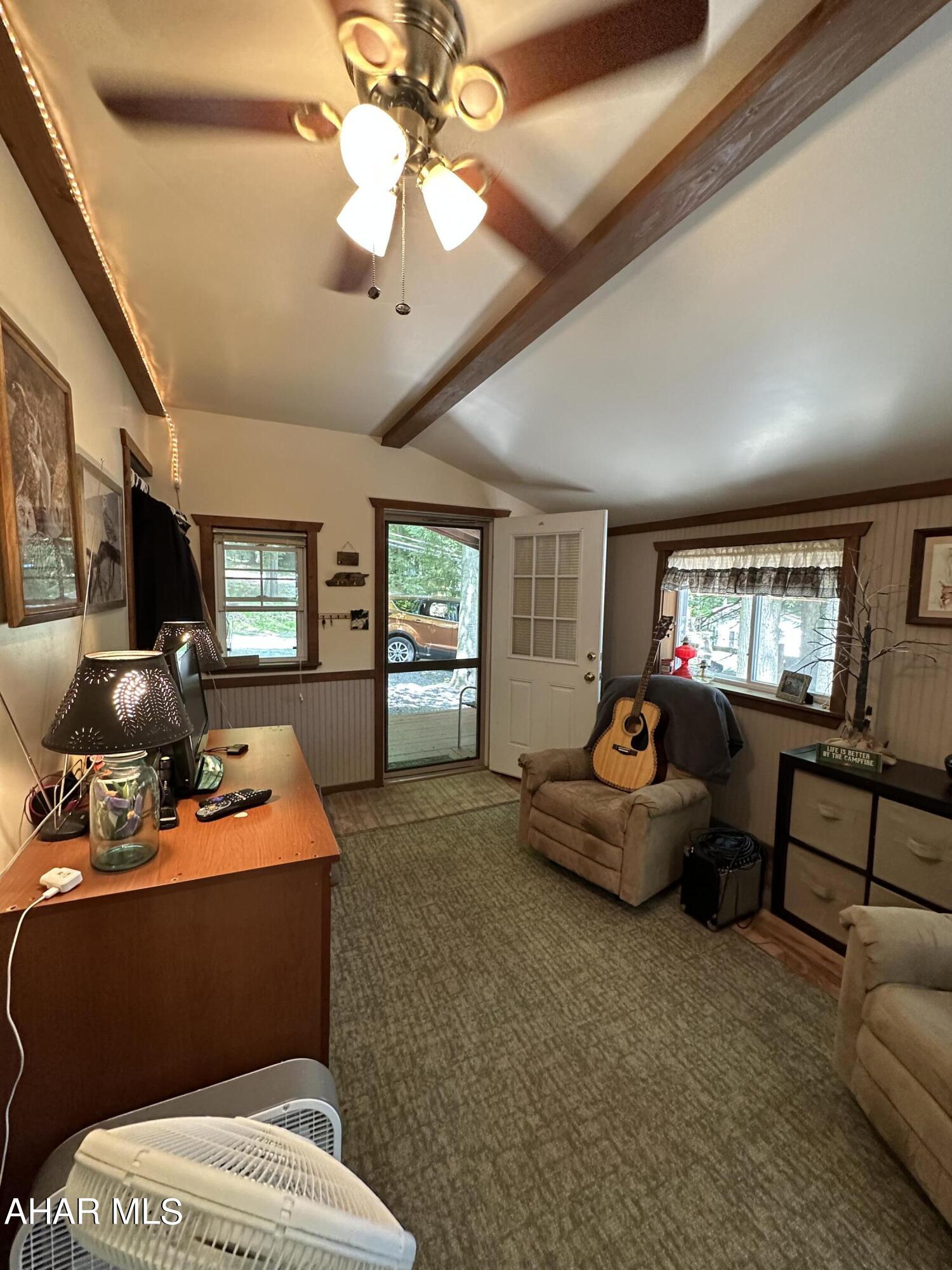 Glendale Yearound - Residential