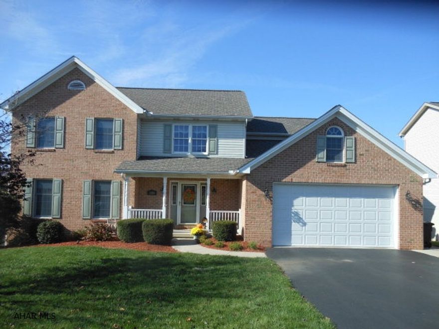 If there is a move in ready home - This is it! Neutral colors throughout, immaculately maintained, lots of living space and beautiful mountain views. Wonderful flowing floor plan from dining room to eat-in kitchen to open great room with knee-wall and pillars. Huge master bedroom w/beautiful bathroom. Additional w/d hook up on 2nd floor. Nicely finished lower level and relaxing covered deck.