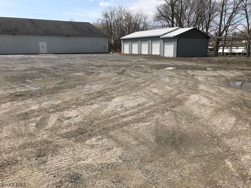 The 4 Storage sheds rent for $50/mo. These are included with a sale.