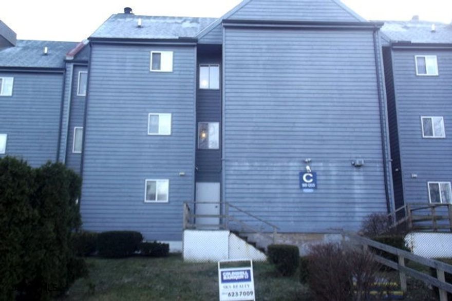 Blue Knob efficiency unit. Nicely maintained with all appliances included! Updated bath and kitchen. Private deck off back.  Priced to sell!