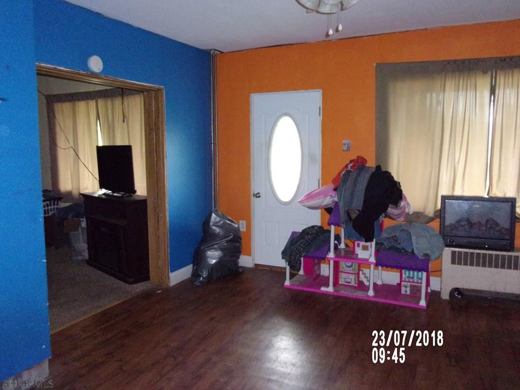 Maple Hollow - Residential