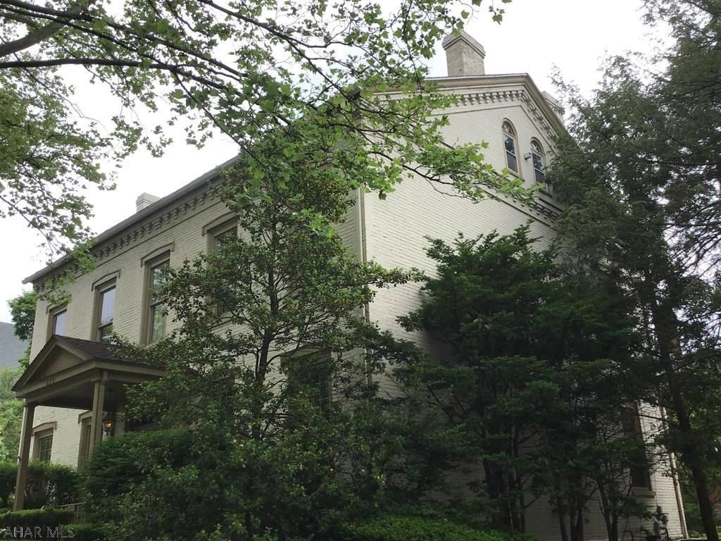 Hollidaysburg - Residential