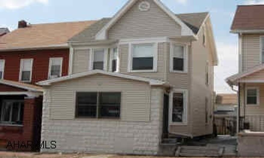 FRONT STEPS TO BE REPLACED PRIOR TO CLOSING.  NEWER ROOF, VINYL + WINDOWS.  BERBER CARPET, FRENCH DOORS TO DECK.  FENCED YEAR YARD. FRONT STEPS TO BE REPLACED PRIOR TO CLOSING.  NEWER ROOF, VINYL + WINDOWS.  BERBER CARPET, FRENCH DOORS TO DECK.  FENCED YEAR  YARD.