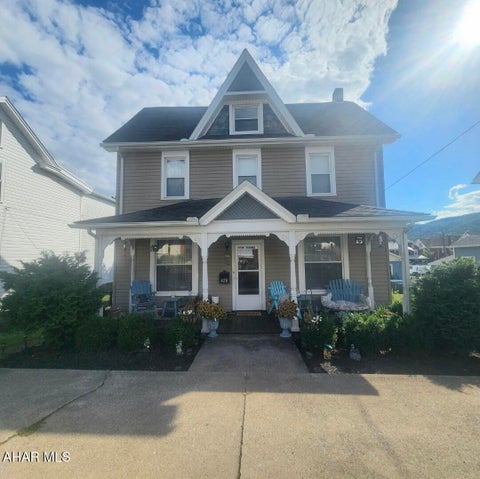 Photo for 428 Poplar Street