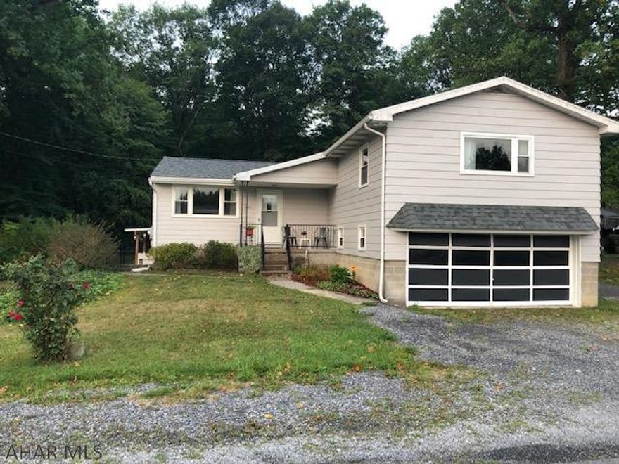 Nice 2 Bedroom 1 Bath raised ranch on a fantastic lot with new roof and new furnace, newer thermopane windows.  Also - there is a large Family Room with propane stove.  Partial fenced yard for pets.