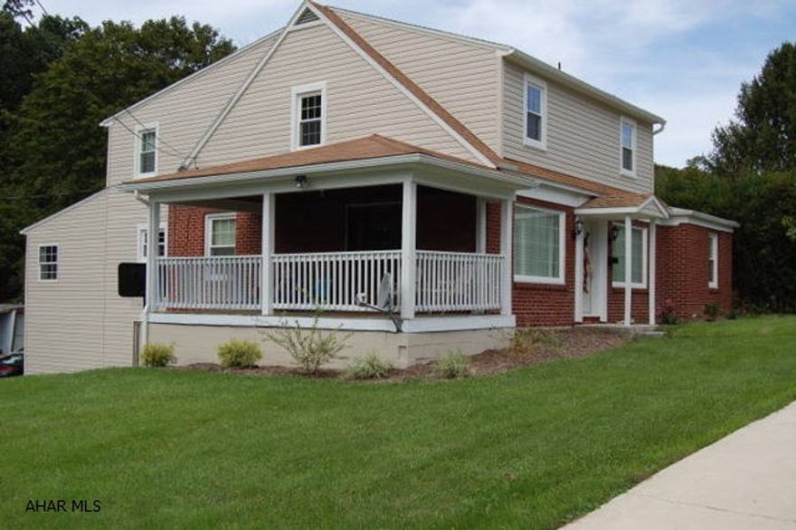 This well maintained 2-story home in Everett features 5 bedrooms, 2 1/2 bathrooms, stainless steel appliances - refrigerator, stove, dishwasher microwave.  New windows, central air, vinyl siding with brick accents, fresh paint and a full unfinished basement.