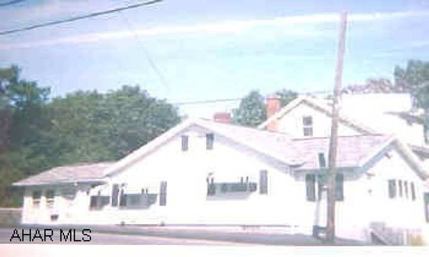 Charming 2 bedroom 2 bath ranch, 5 yearold roof, C/A, furnace, siding, windows, garage.