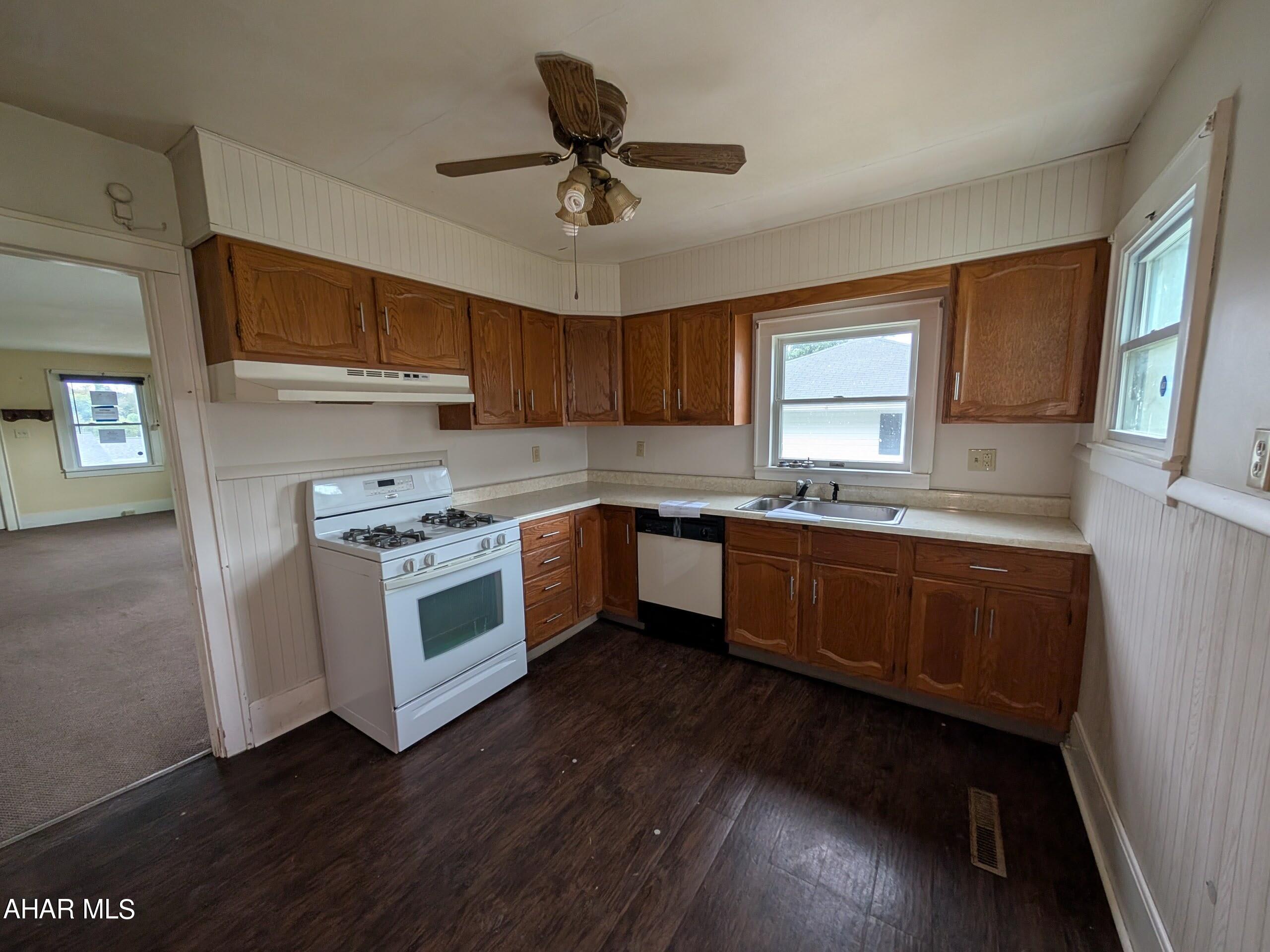 Lakemont - Residential