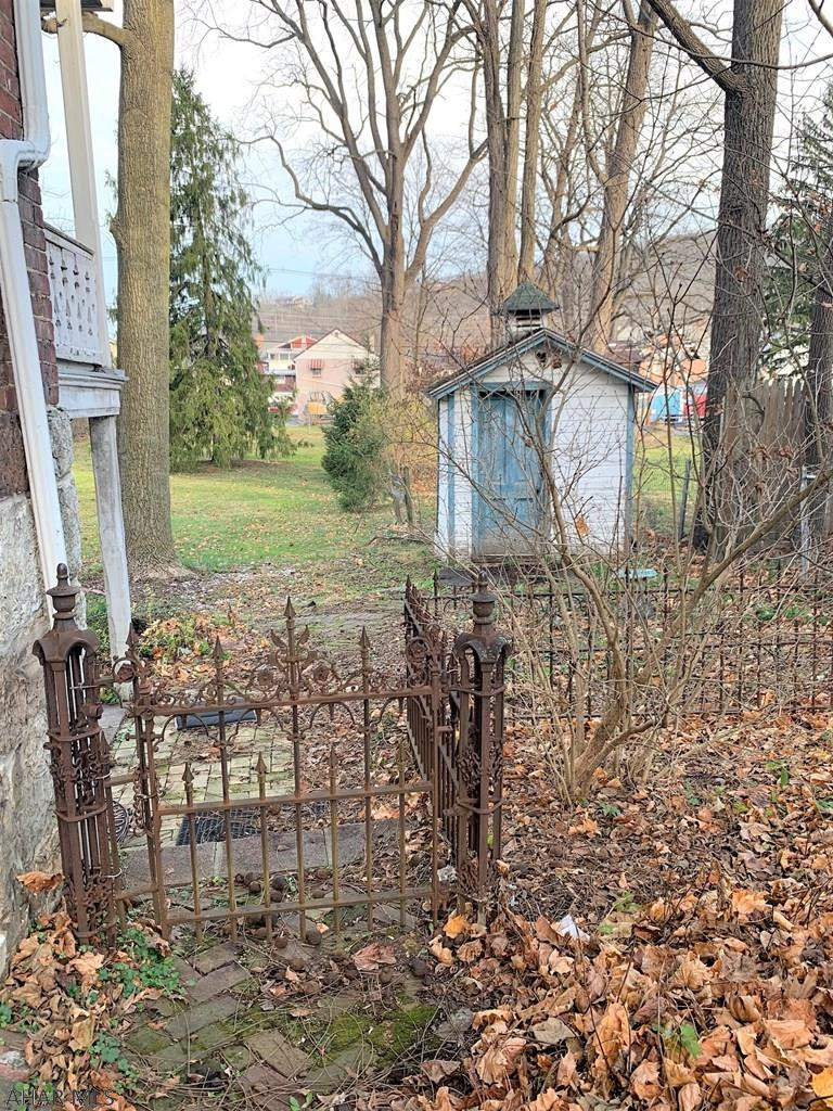 Unknown - Residential