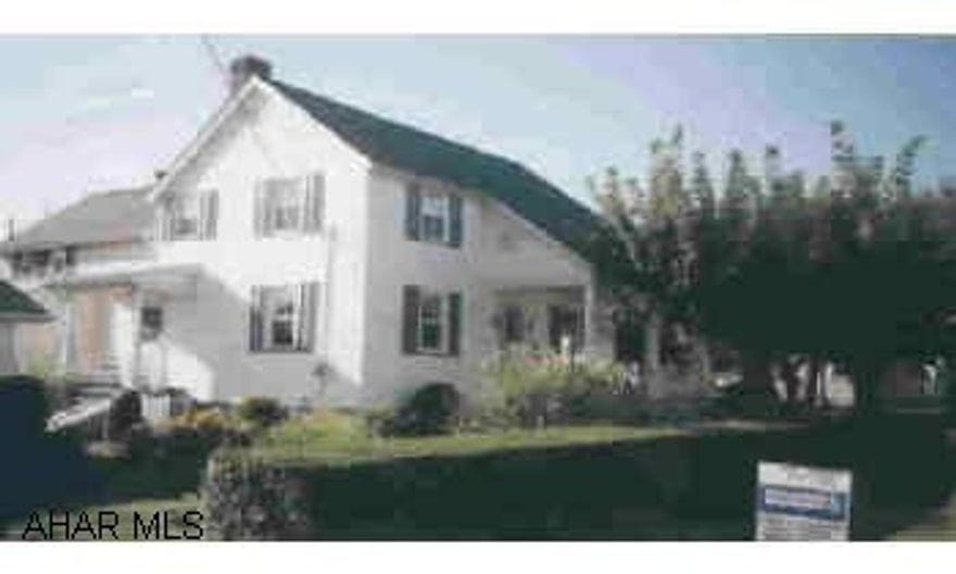 Darling house in Toytown. Nice 2 car detached garage. Conveniently located. Appliances included: Refrigerator, washer, and dryer. Darling house in Toytown. Nice 2 car detached garage. Conveniently located. Appliances included: Refrigerator, washer, and dryer. Electric system - fuse