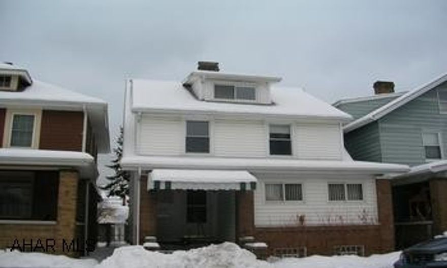 GREAT HOME-MODERN KITCHEN & BATH. FP IN LR, HARDWOOD FLOORS. NEW CARPET, STEPS AND HALLWAY. UPDATED MECHANICS. PATIO & 2 CAR GARAGE. A MUST SEE!