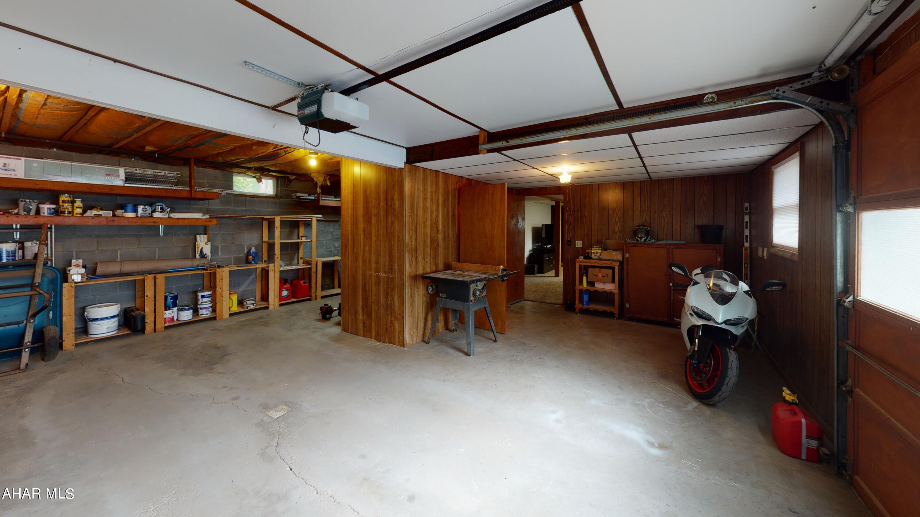 Rolling Hills - Residential