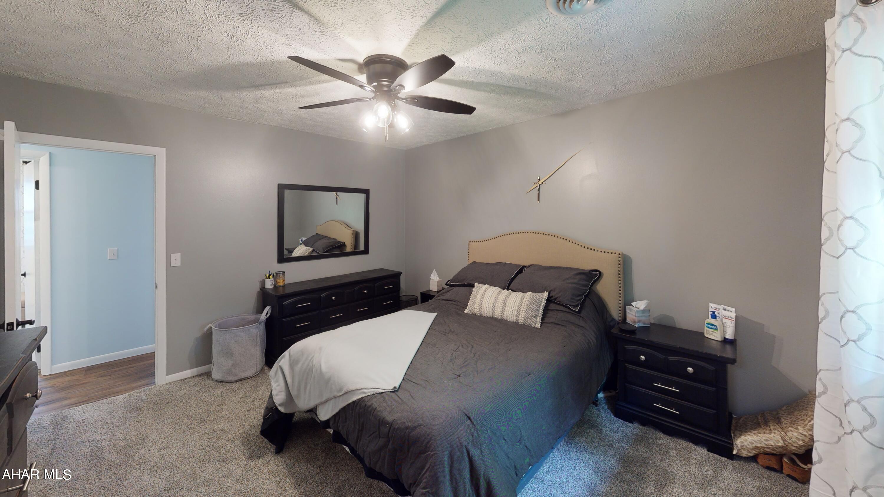 Rolling Hills - Residential