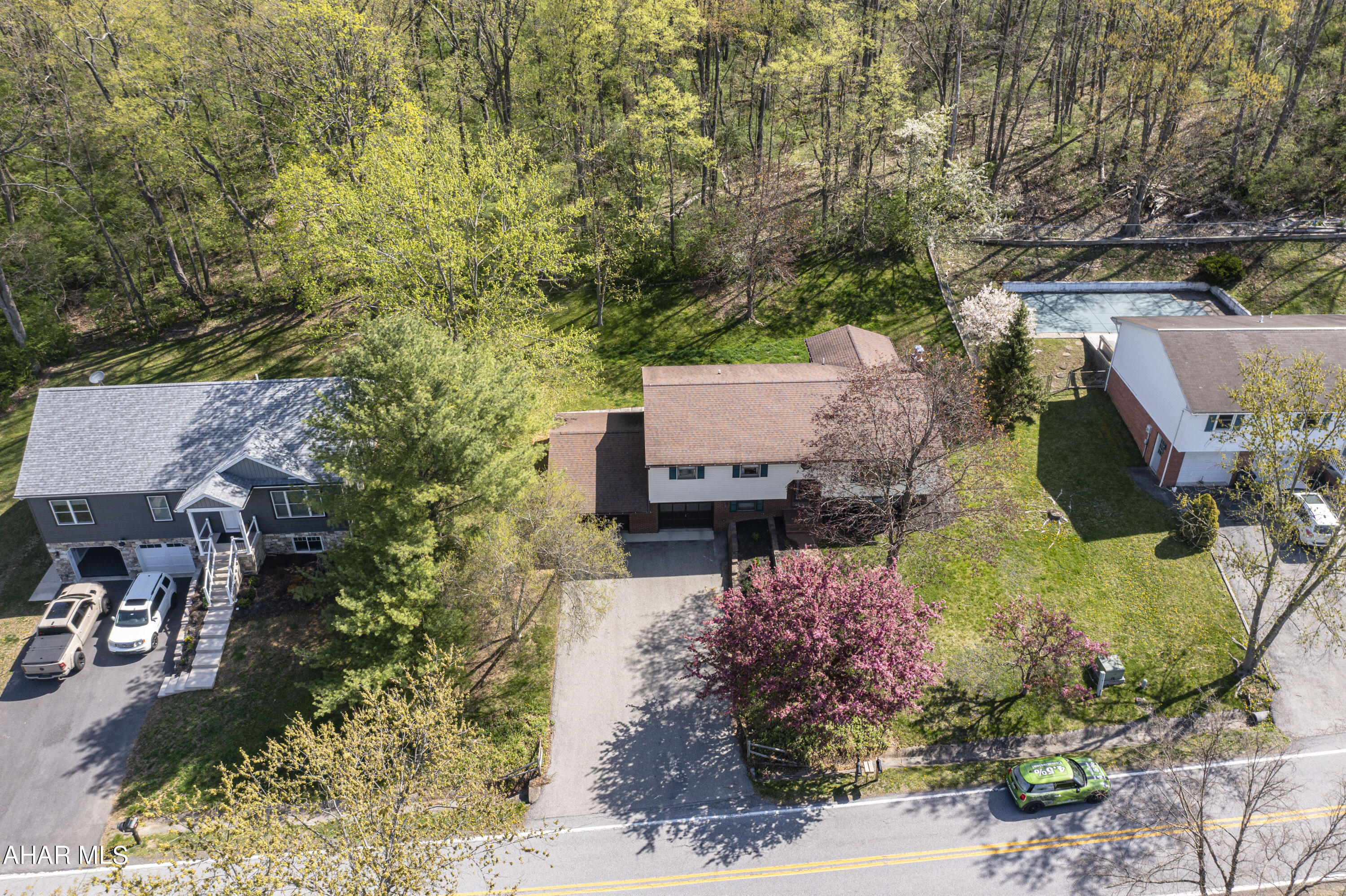 Rolling Hills - Residential