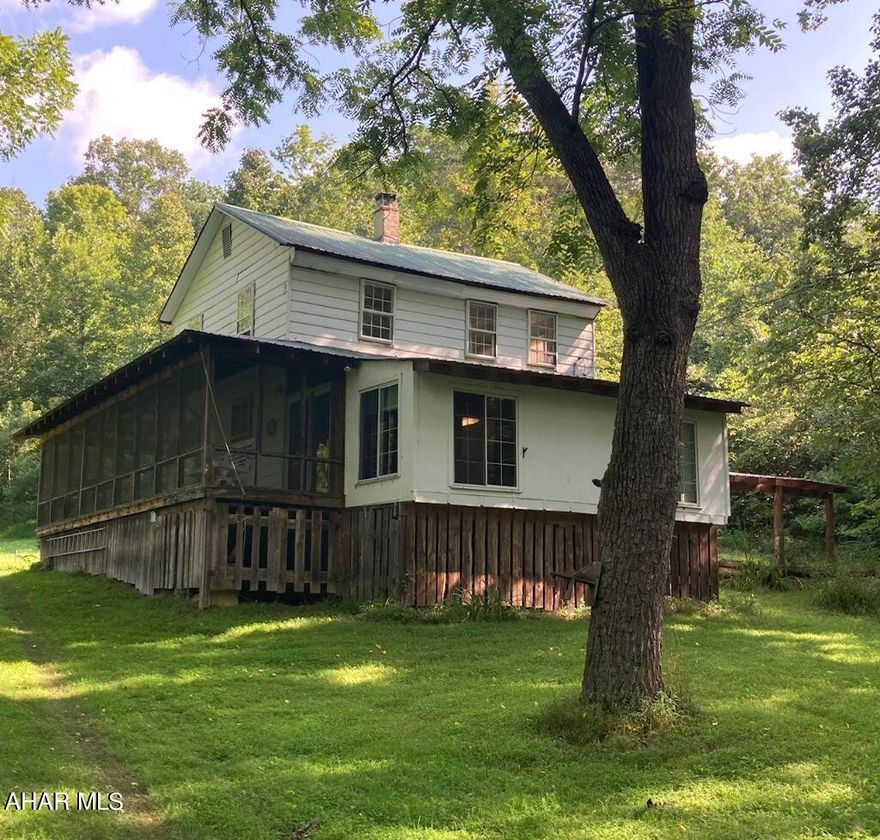 Lovely location for hunting and fishing. Large amount of river frontage. House needs TLC