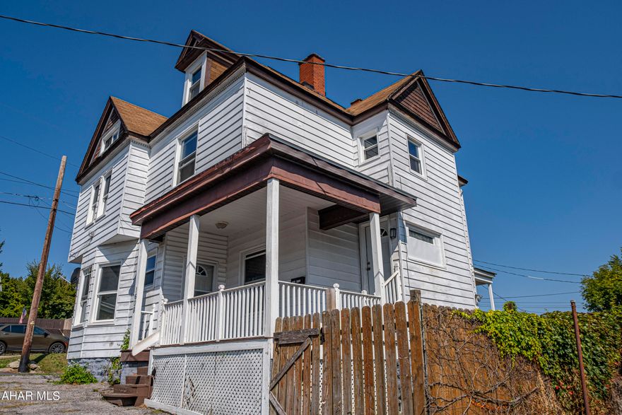 Blank canvas for an investor. Rent both units or rent one unit and live in the other. This duplex has newer windows by Window World and many updates. The first-floor unit has two bedrooms and a full bath. The second-floor unit has 3 bedrooms and a full bath. Great opportunity. Schedule your tour.