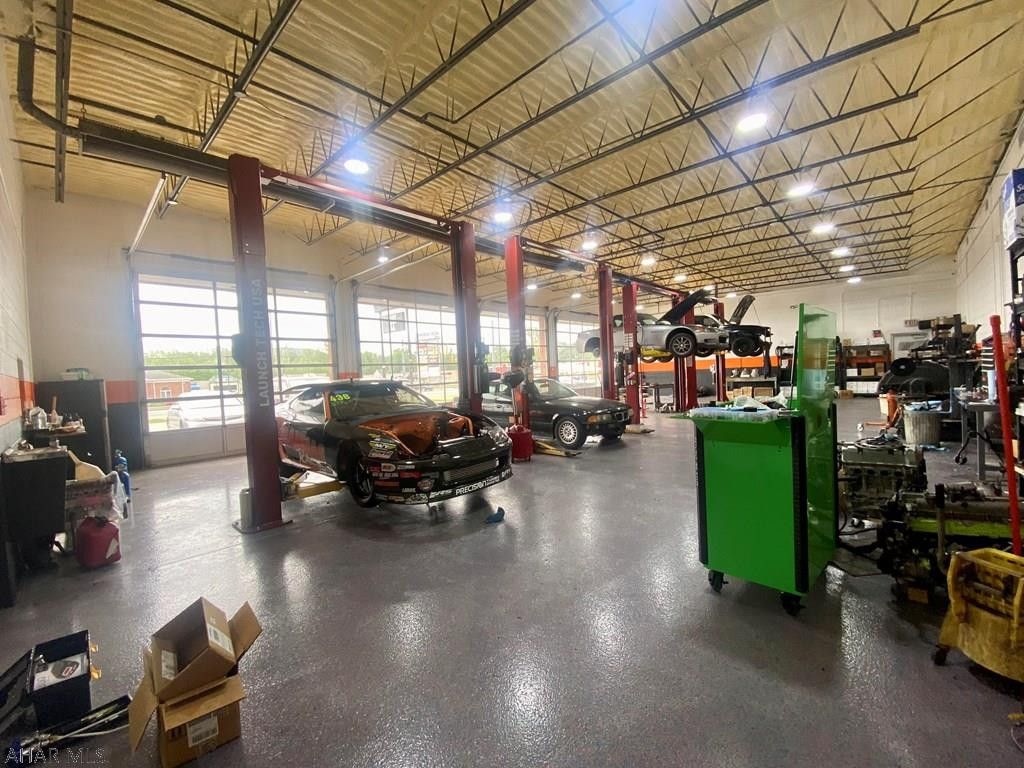 Unknown - Commercial Sale