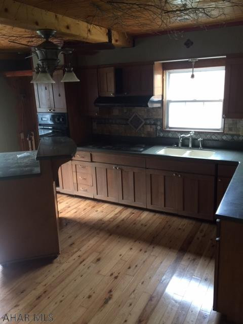 Homers Gap - Residential