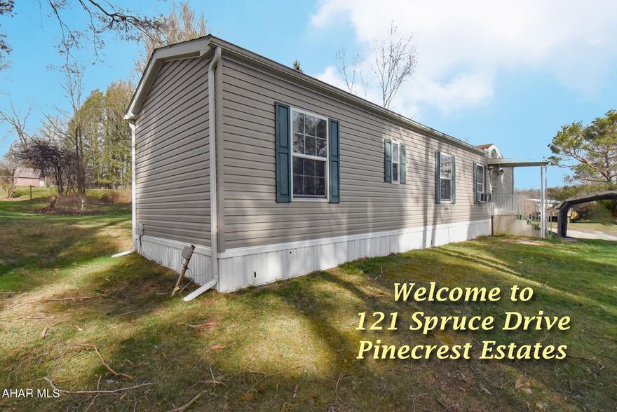 Newer 2 bedroom / 1 bath manufactured home in Pinecrest Estates. New carpeting. Carport. Priced to sell. Leased lot. Property needs to stay in Pinecrest. New owner subject to park application and approval.