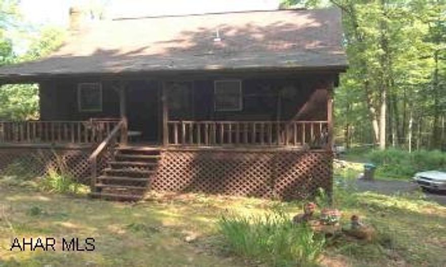 1 1/2 story stick built home outside the gate at Glendale Yearound. great get-away or starter home 1 1/2 story stick built home outside the gate at Glendale Yearound. great get-away or starter home