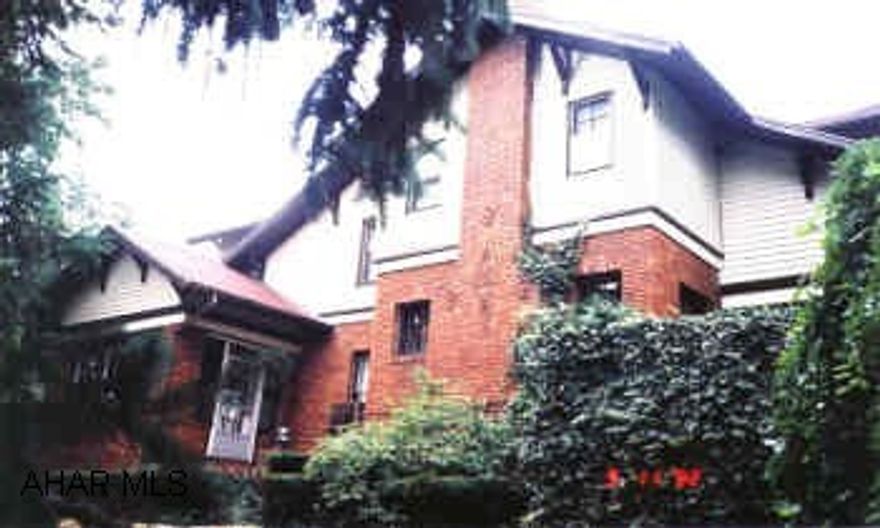 DUPLEXED - LARGE SPACIOUS ROOMS, LAUNDRY IN BASEMENT AND 2ND FLOOR.  NEWLY VINYLED AND 1ST FLOOR CARPETED.  2ND FLOOR NOT RENTED.  OWNER NOT USING AS DUPLEX.