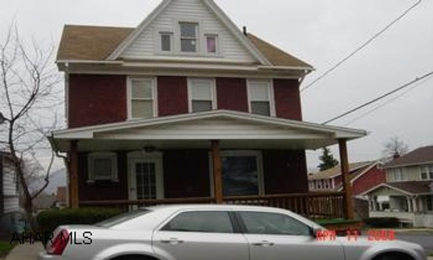 Corner Lot- 1st flr.  Laundry Sold " As is" Corner Lot- 1st flr.  Laundry Sold " As is"