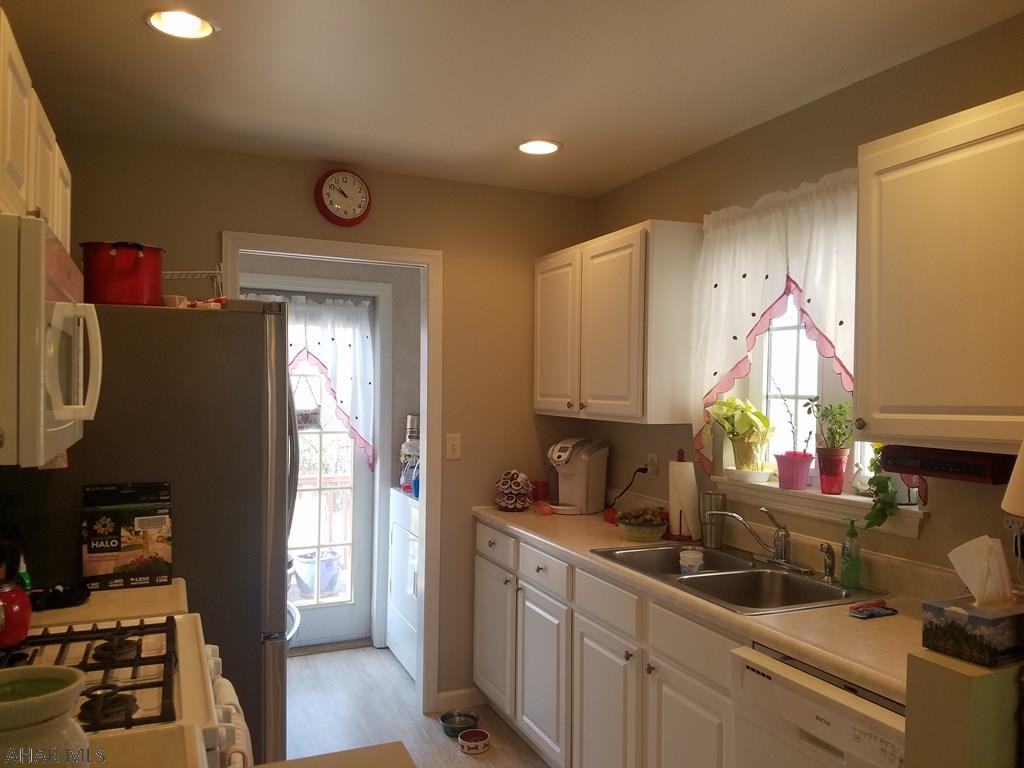 Holliday Heights - Residential