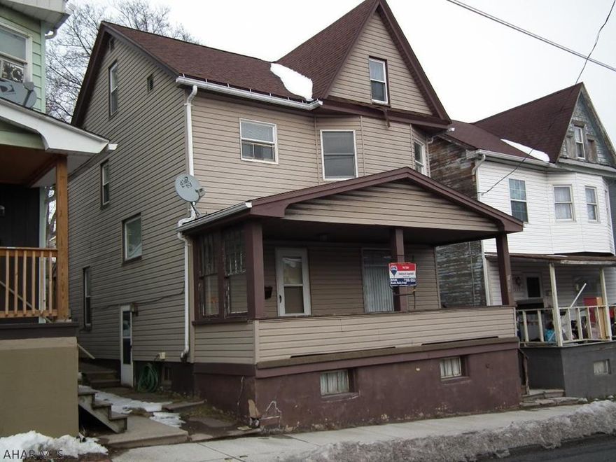 Move in Ready.  Nicely maintained 3-4 bedroom. Rooms are sizable, walk out from basement, covered patio in back, low taxes.  See pictures.