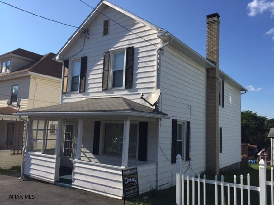 Classy updated house with beautiful hardwood floors and staircase. Large bedrooms with lots of closet space along with a huge back deck! The remodeled bath and bonus room makes this starter home a must see!