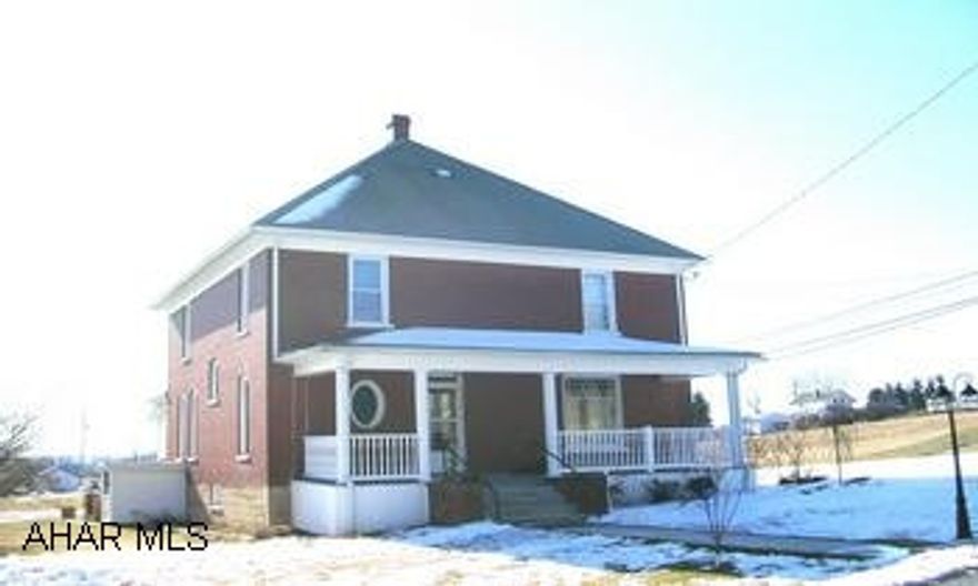 LARGE 3 STORY BRICK. NEWER VINYL TILT WINDOWS. CROWN MOLDING IN DINING ROOM. UPDATED ELECTRIC. SELLER WILL FINISH WALL BEHIND SINK IN KITCHEN & PUT FLOOR IN LAUNDRY. REDO WALLS & CEILING IN BATH. LARGE 3 STORY BRICK. NEWER VINYL TILT WINDOWS. CROWN MOLDING IN DINING ROOM. UPDATED ELECTRIC. HARDWOOD FLOORS, NEWER CARPET ON STAIRS & HALLWAY. WOULD NEED GAS LOGS IN FIREPLACE. SELLER WILL FINISH WALL BEHIND SINK IN KITCHEN & PUT FLOOR IN LAUNDRY. REDO WALLS & CEILING IN BATH.