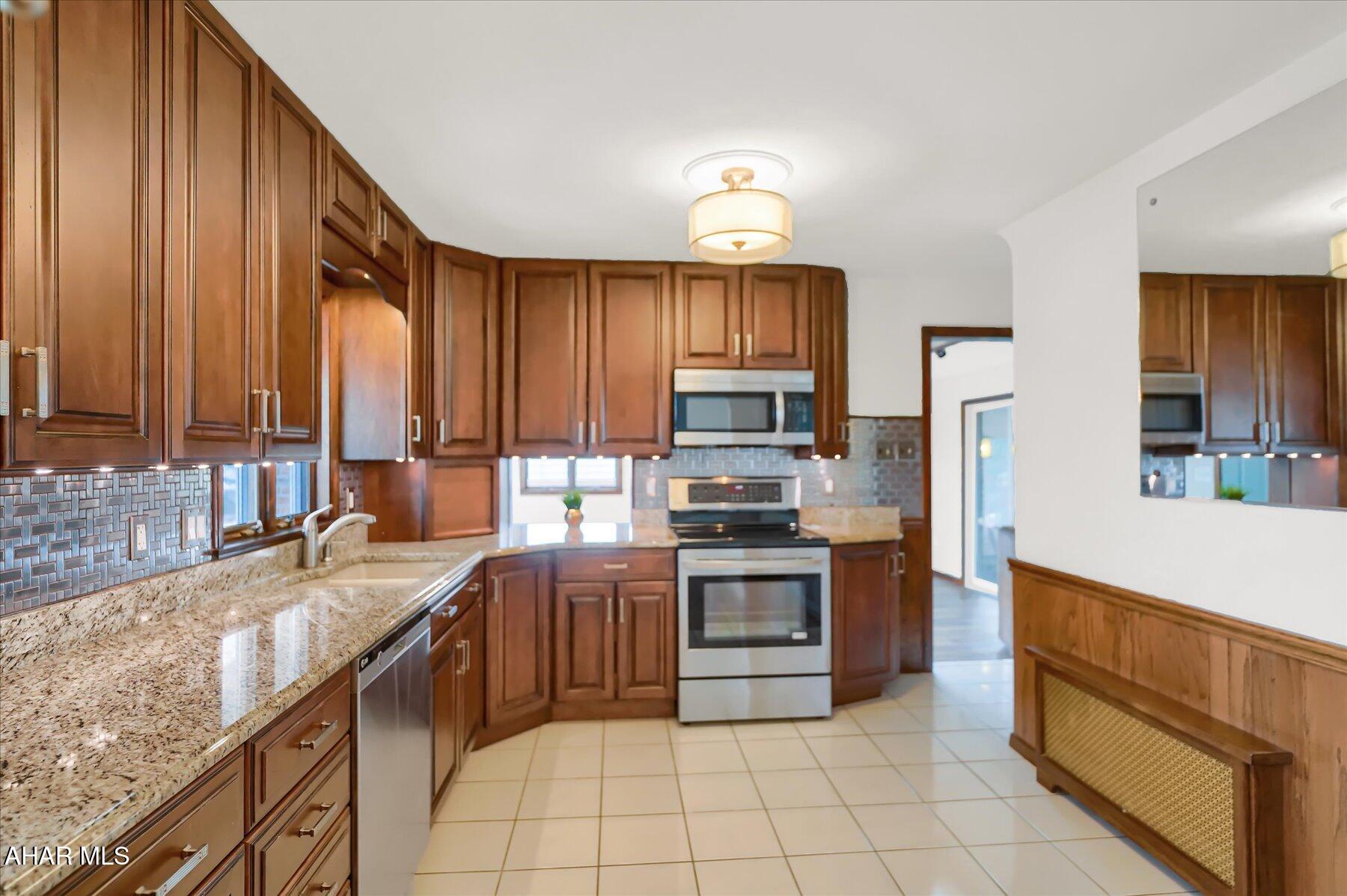 West Loop - Residential