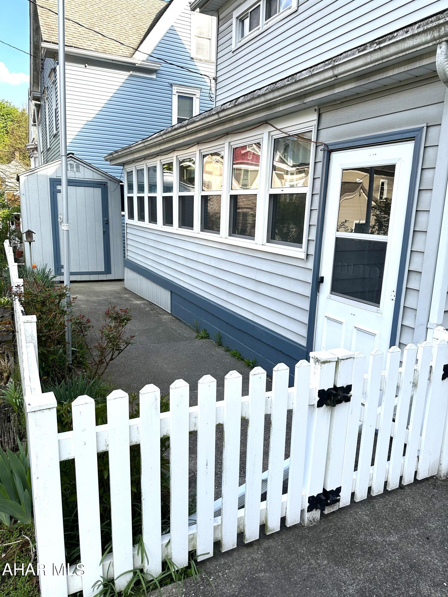 Unknown - Residential