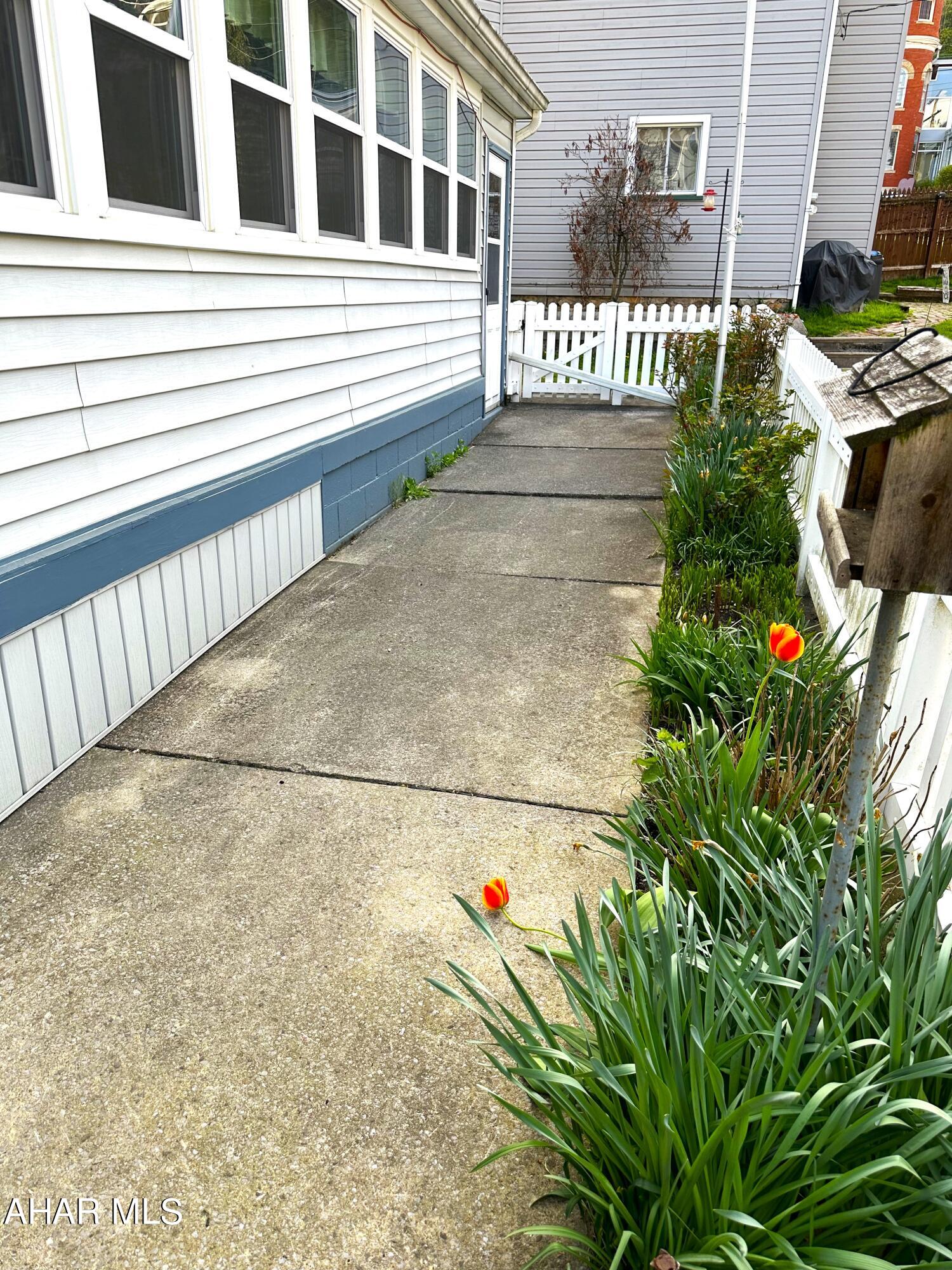 Unknown - Residential