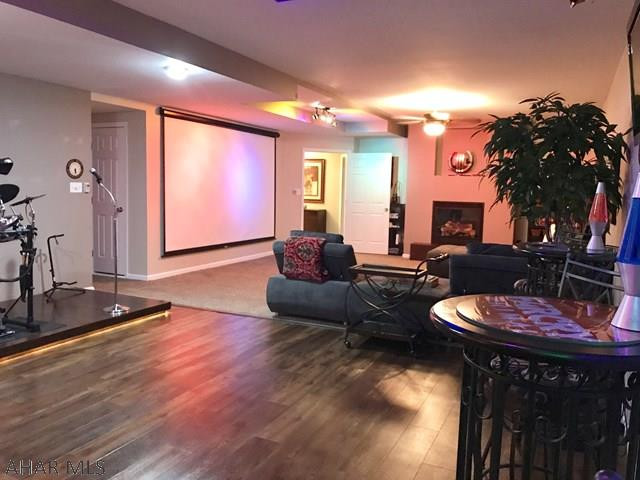 Holliday Heights - Residential