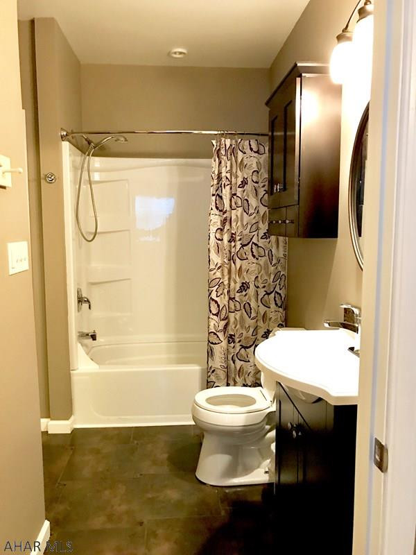 Holliday Heights - Residential