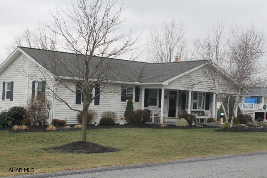 Immaculate updated ranch on .92 acres. Beautifully landscaped with privacy fencing. Conveniently located within approximately 1 mile from schools and local businesses. Great layout featuring a welcoming den and sun room. Remodeled bathroom. Newer appliances. Move-in ready. Priced to sell.