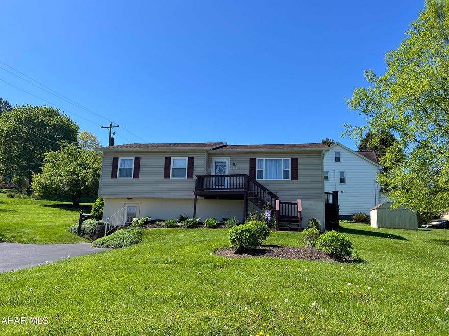 Meticulously kept raised ranch home in the Highland Park area for sale! This adorable home features 3 bedrooms, 2 full baths, newer kitchen and large family room with a large storage room. The exterior is beautifully landscaped.