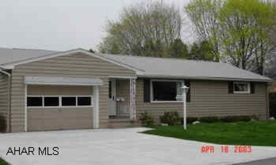 One owner, well maintained home.  Close to Hightland Park.  Corner lot, hardwood floors in living room under carpet. One owner, well maintained home.  Close to Hightland Park.  Corner lot, hardwood floors in living room under carpet.