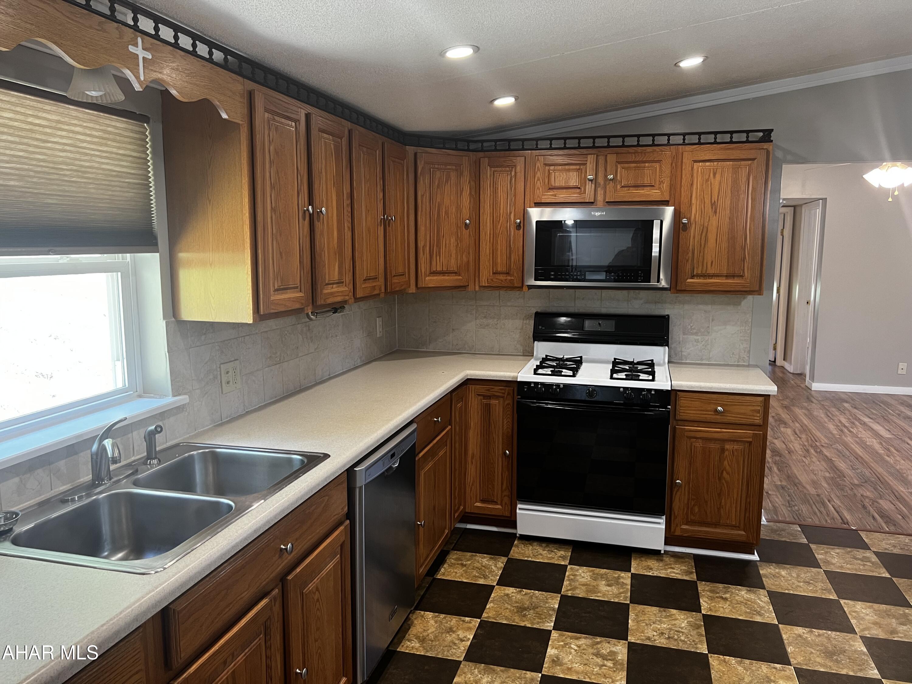 Unknown - Residential