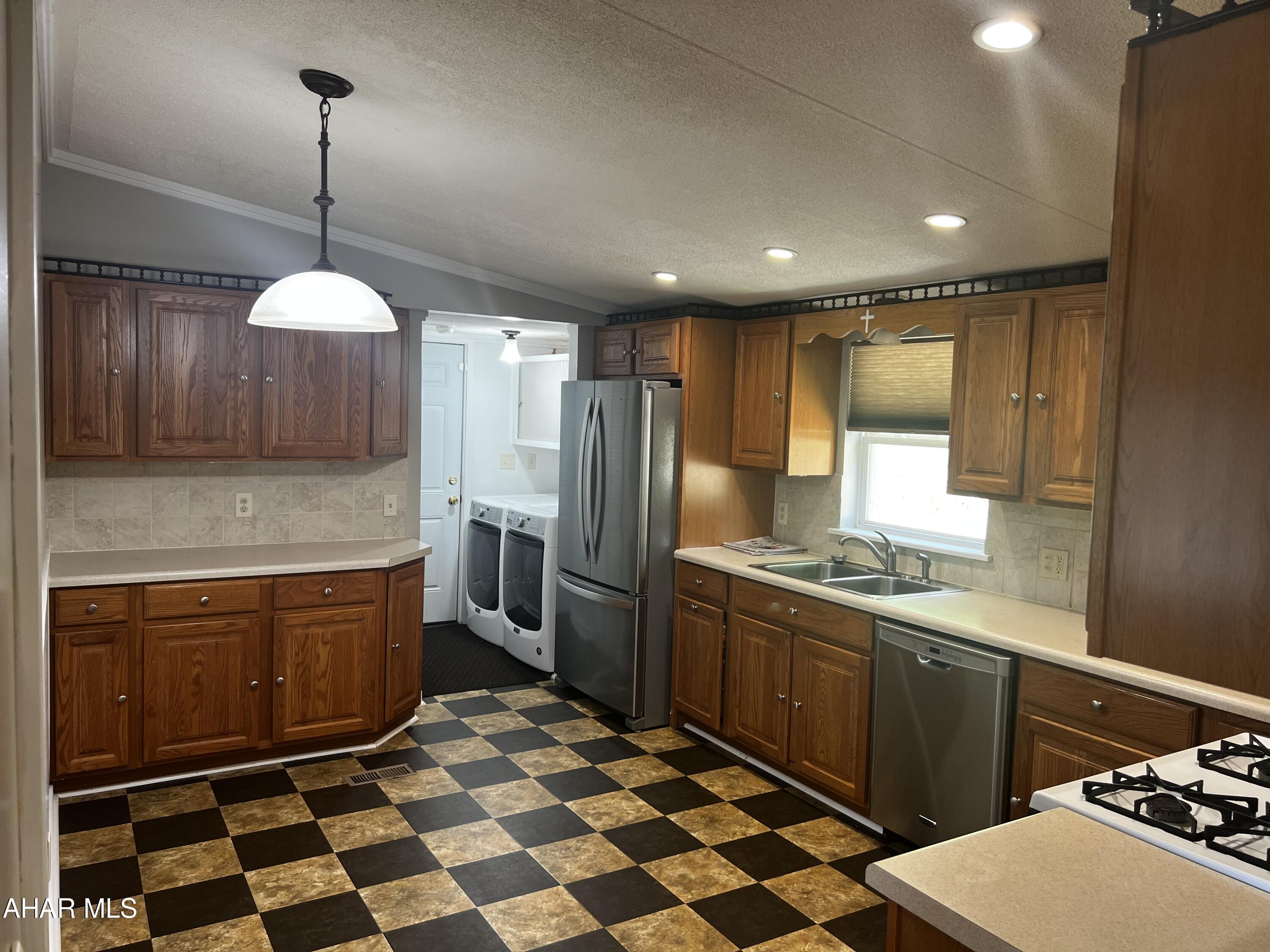 Unknown - Residential