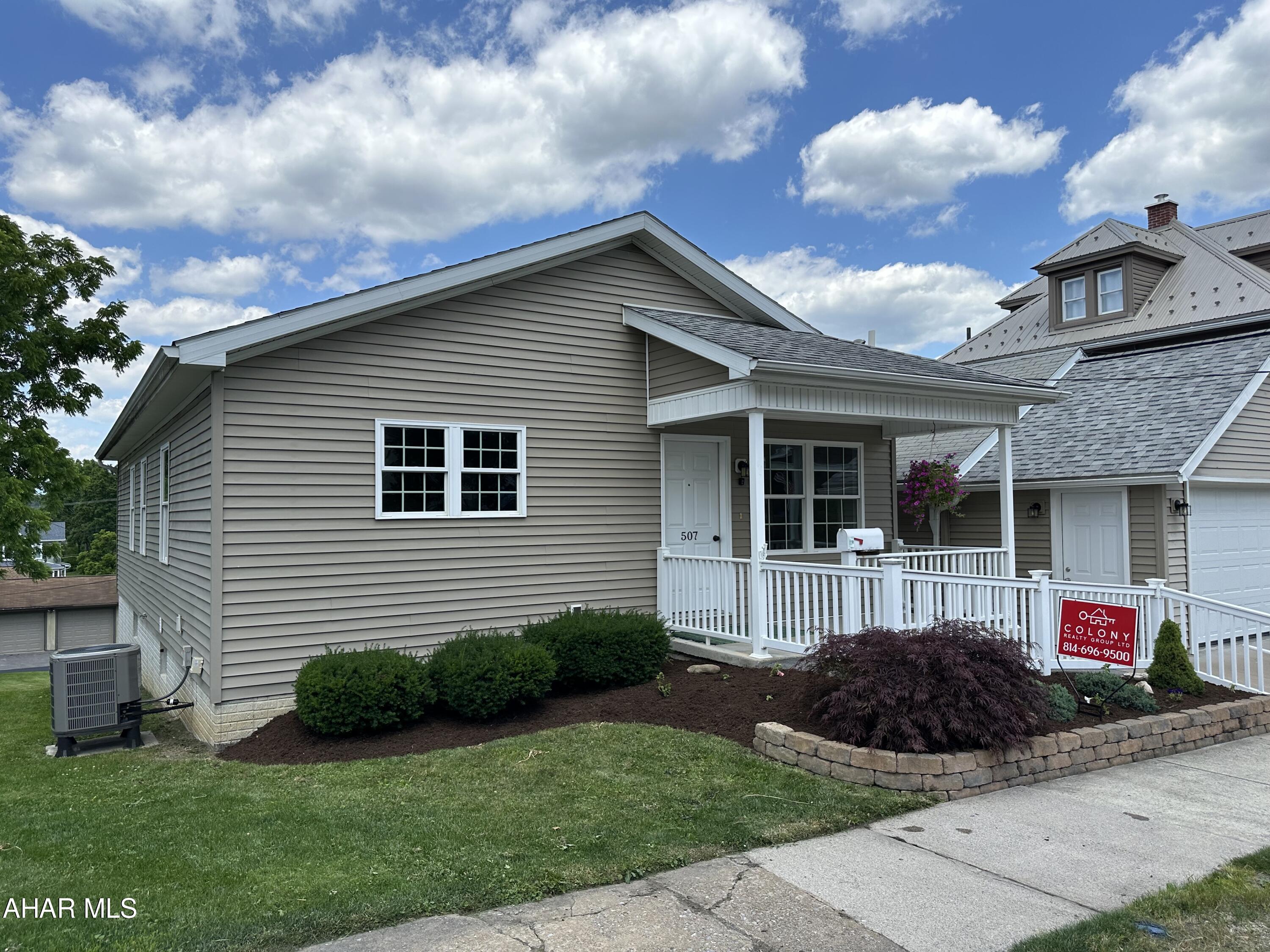 Hollidaysburg - Residential