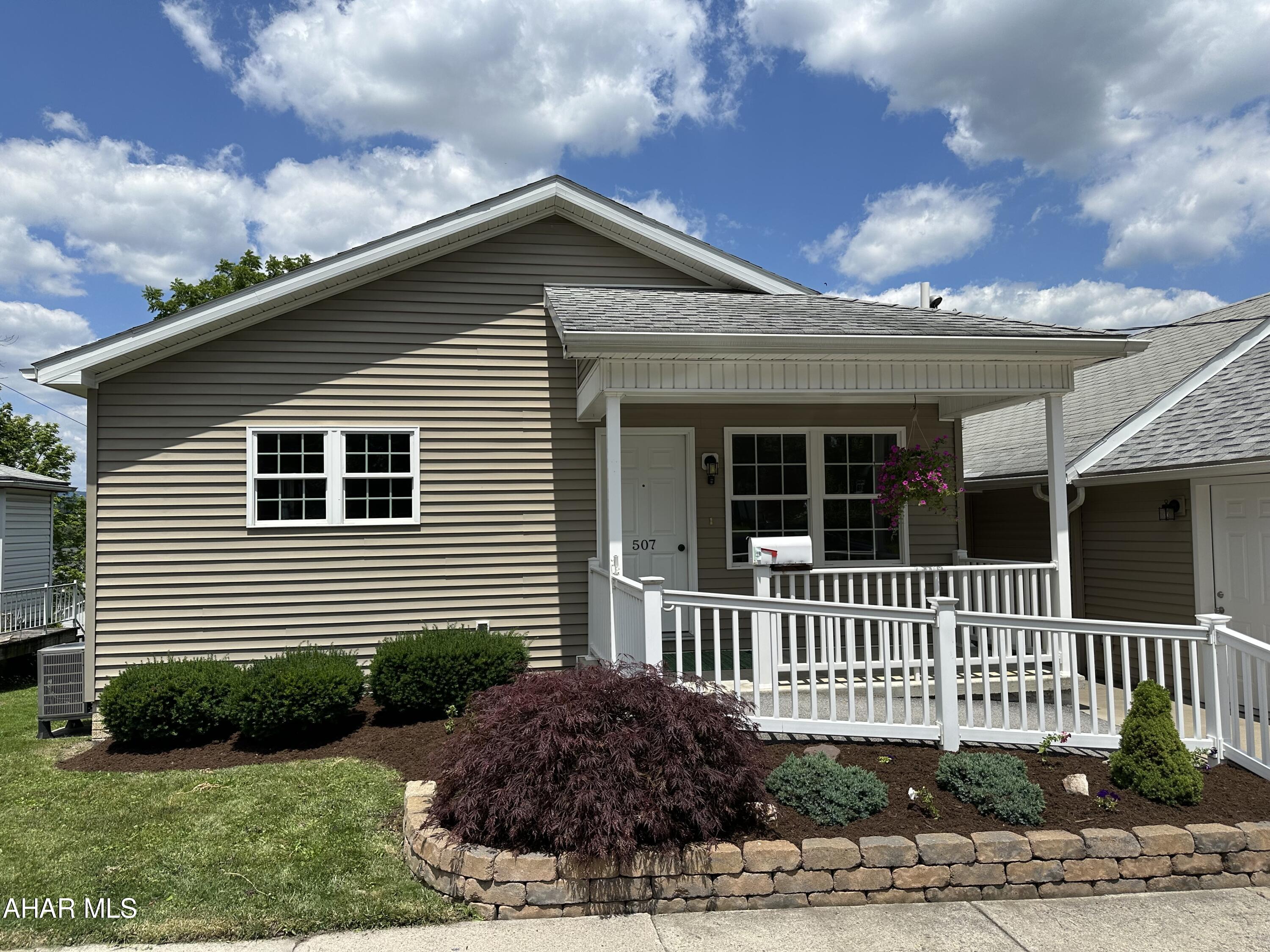 Hollidaysburg - Residential