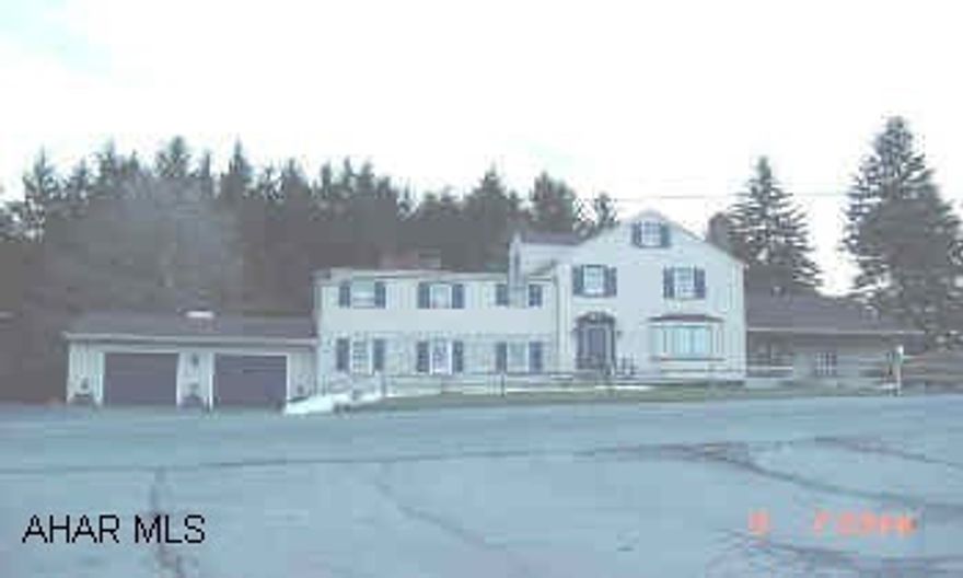 2 Story on 1.7 Ac., 3 Fireplaces, LR, Great room, Family room, well maintained Beautiful, Spacious 2 Story on 1.7 Ac. w/ 3 Fire places, LR, Family room, Great room, very well maintained, Country Setting