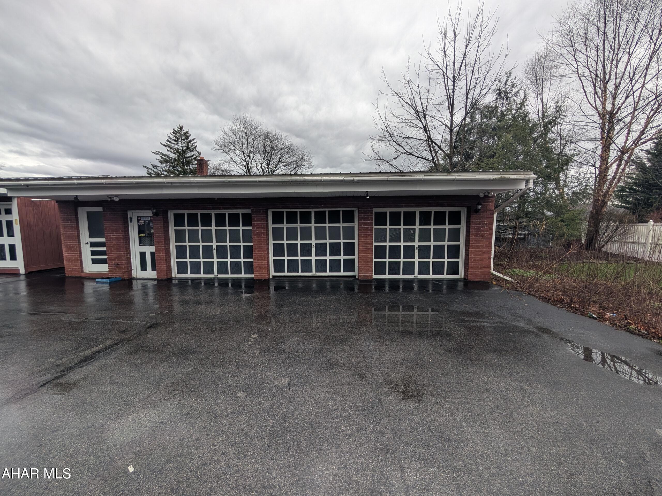 Llyswen - Residential