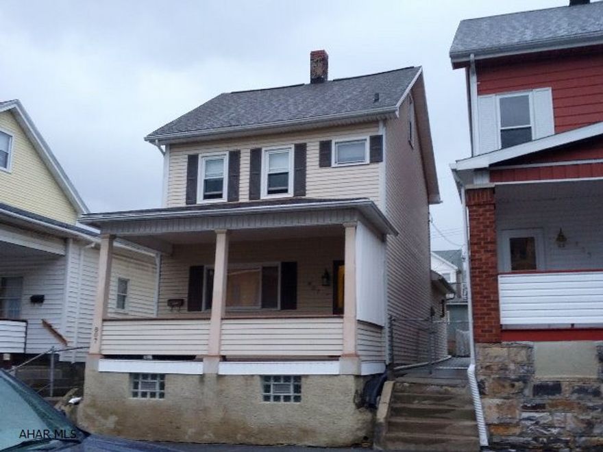 Very nice home wit 1-car garage, fenced yard.   #J-250