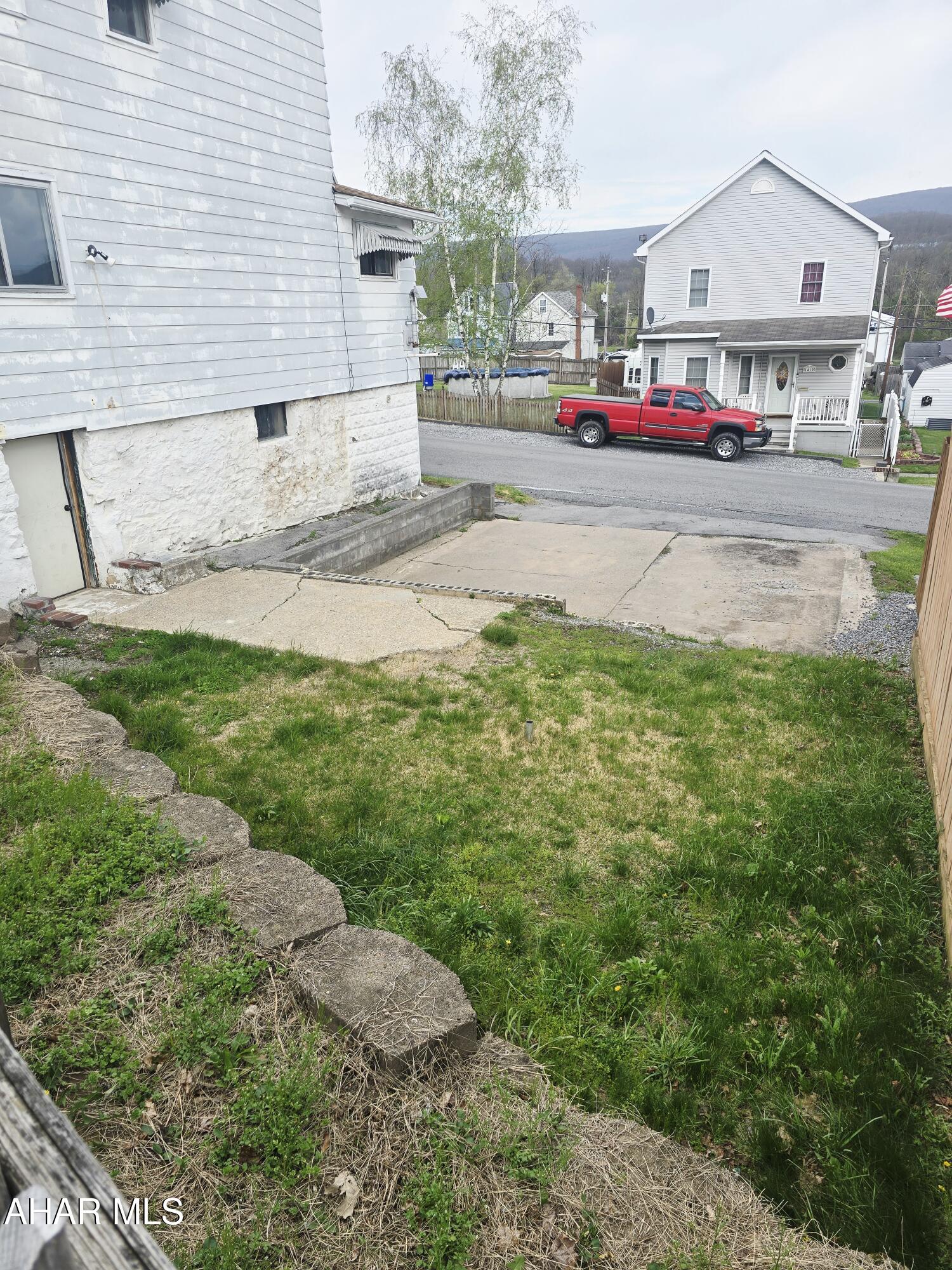 Juniata - Residential