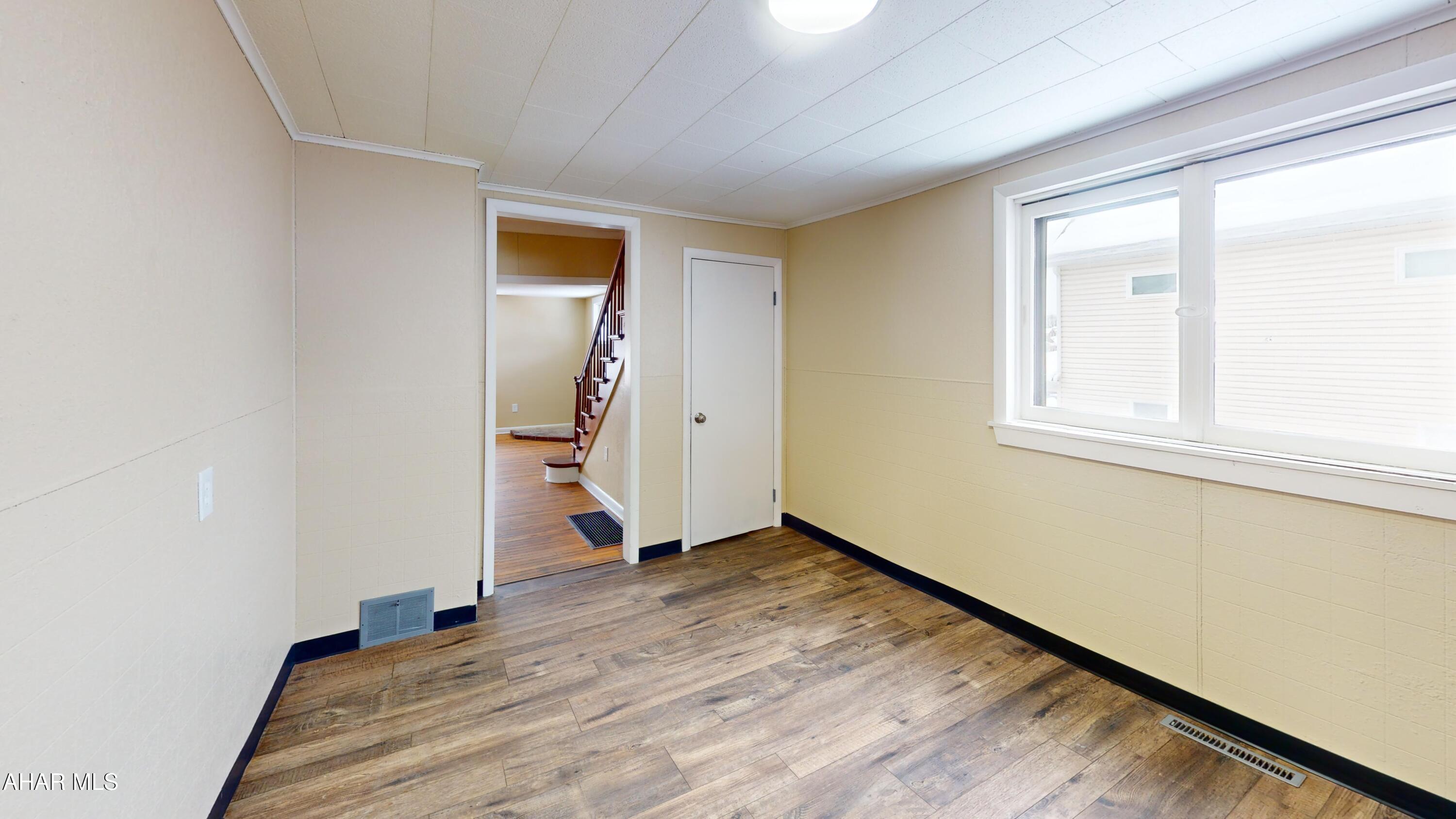 Juniata - Residential