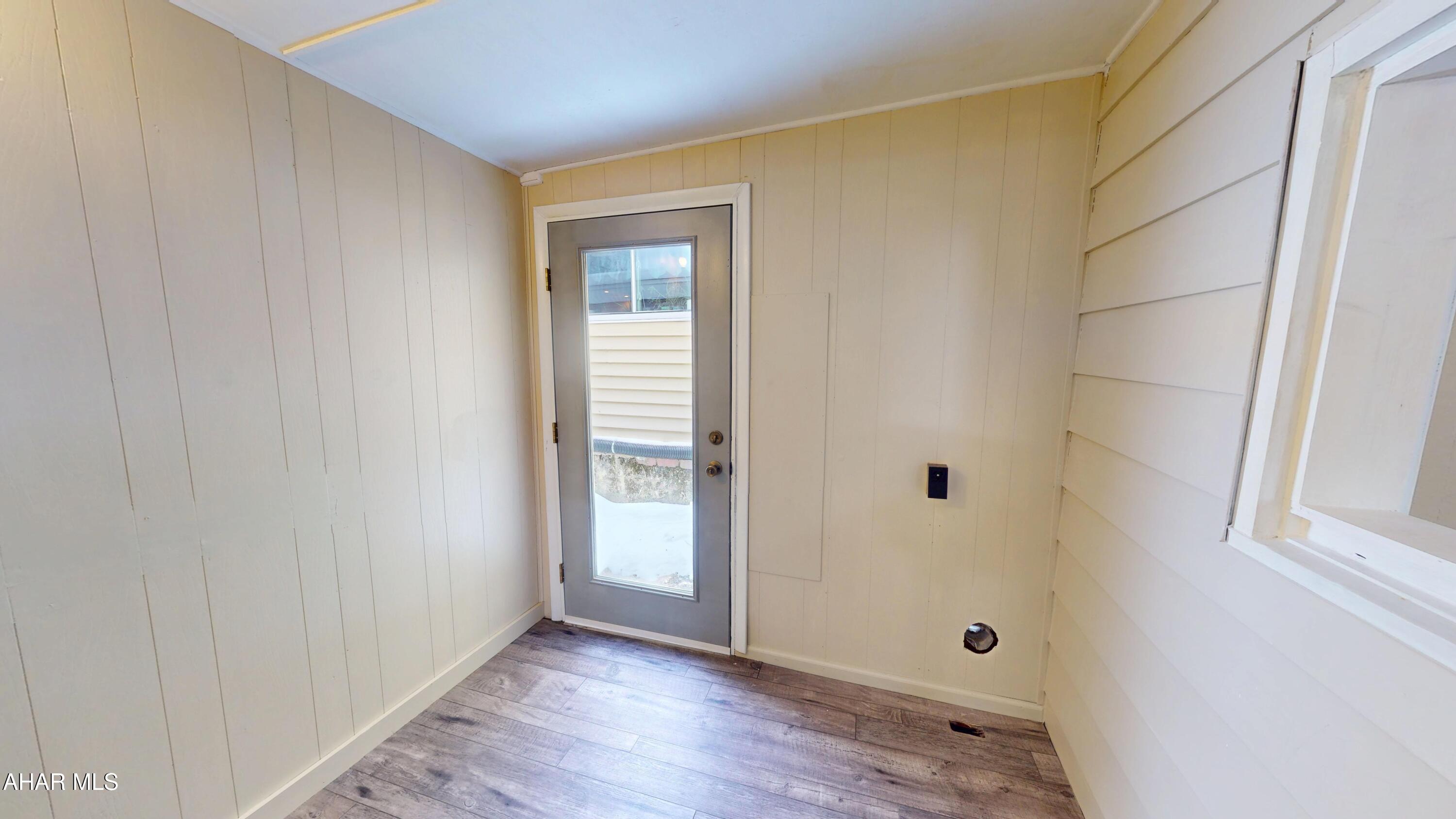 Juniata - Residential