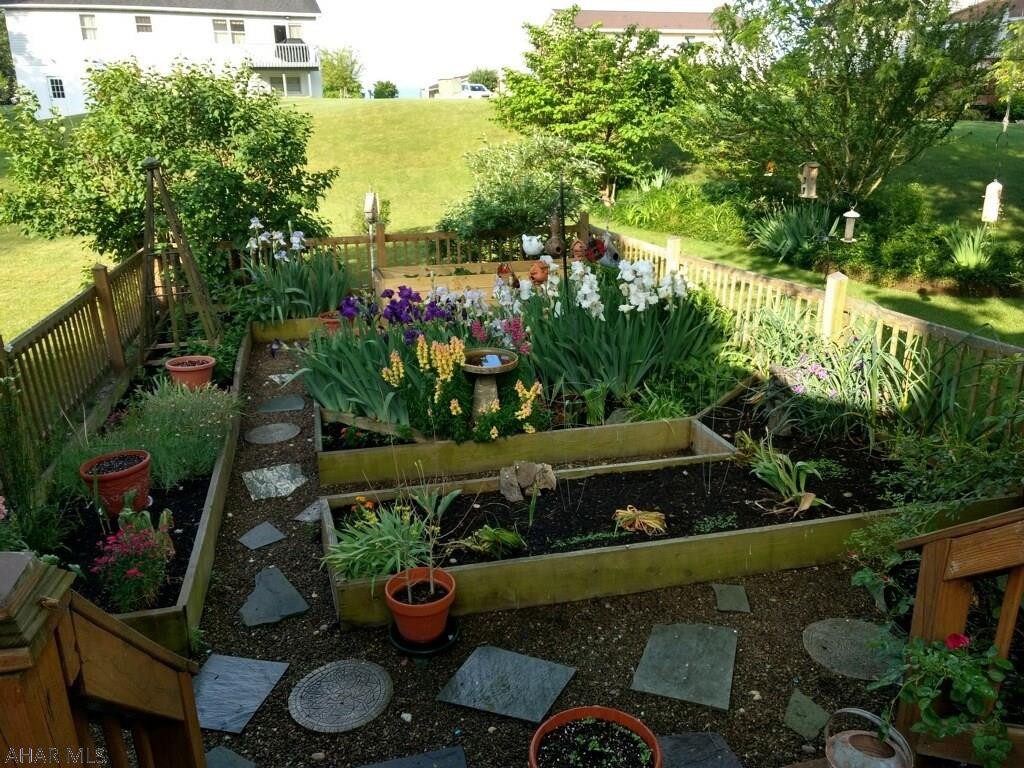 Rolling Hills - Residential